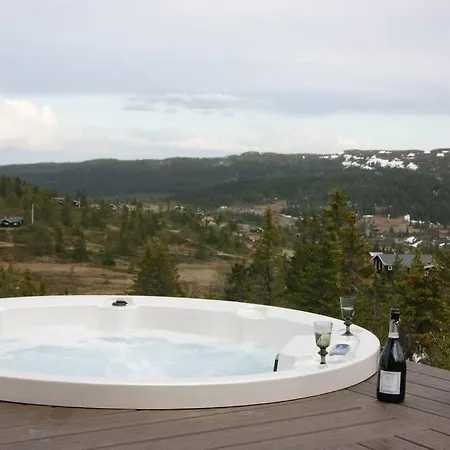 Hoyfjellshytte I Valdres Med Panoramautsikt